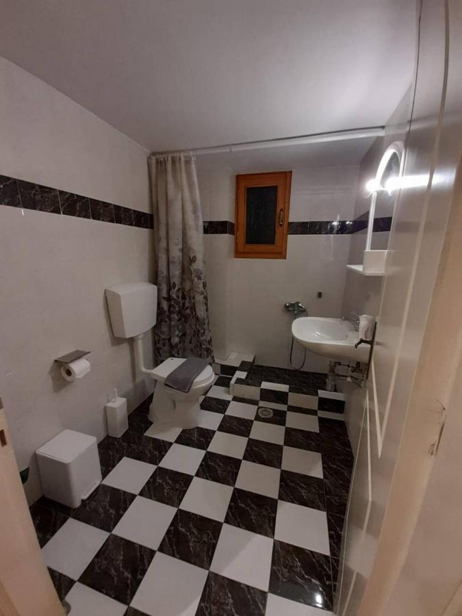 Keramidaki Mini Suites 4 Kalavryta Buitenkant foto