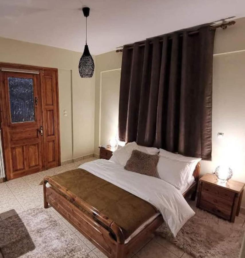 Keramidaki Mini Suites 4 Kalavryta Buitenkant foto